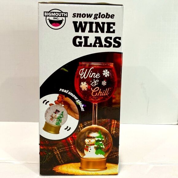 Bigmouth Snowman Snow Globe Wine Glass Holds 12oz Christmas Holiday Wine Glass - Picture 7 of 11